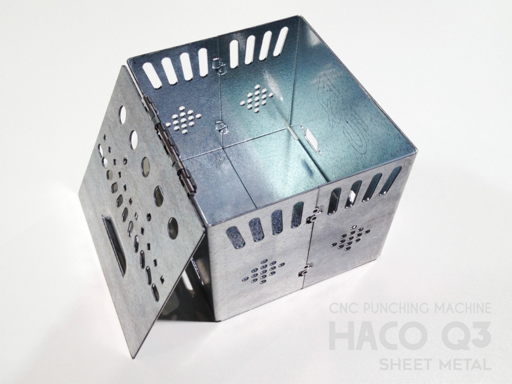 HACO Q3 - Máy Đột Dập Liên Hợp CNC